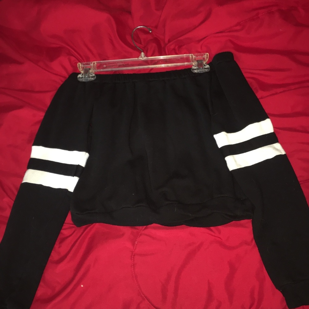 Long sleeve Off the shoulder sweater